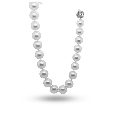 18" Graduating Pearl Strand