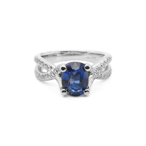 2.51CT Blue Sapphire & Criss Cross Shank Ring