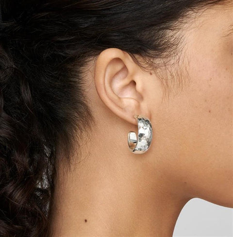Ippolita Classico Small Hammered Hoop Earrings with Tapered Ends - 925 Silver
