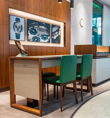 Discover our luxury Rolex showroom - Jewelers Trade Shop