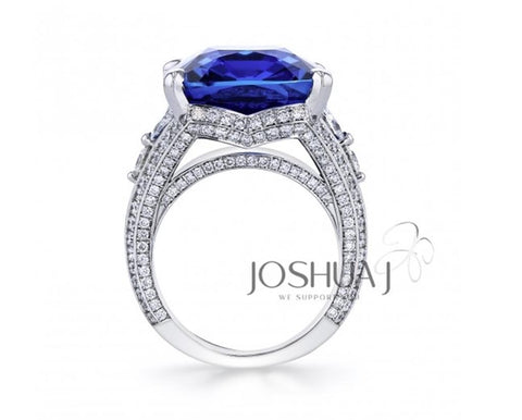 Platinum 18.15ct Cushion Cut Sapphire & Diamond Ring - 20.58cttw
